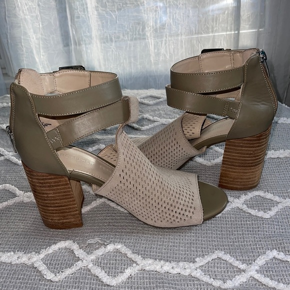 Marc Fisher
Gabie Stacked Heel Sandals
Style #: MFGABIE - Picture 1 of 3